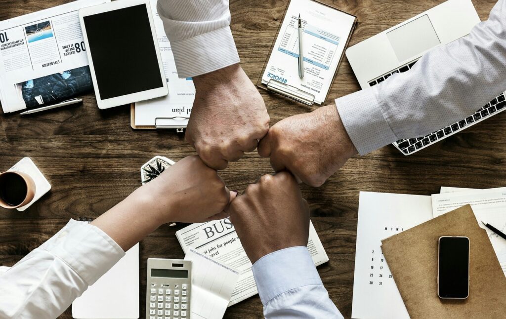 equipo de admisión eficiente