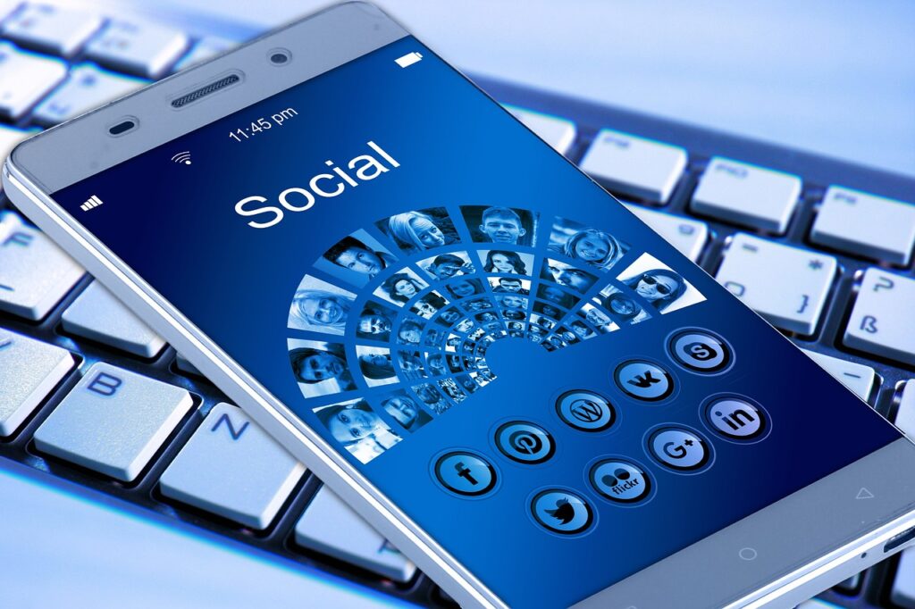 Hashtags al posicionamiento en redes sociales
